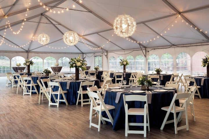 Ballroom/Hall 37 of 44