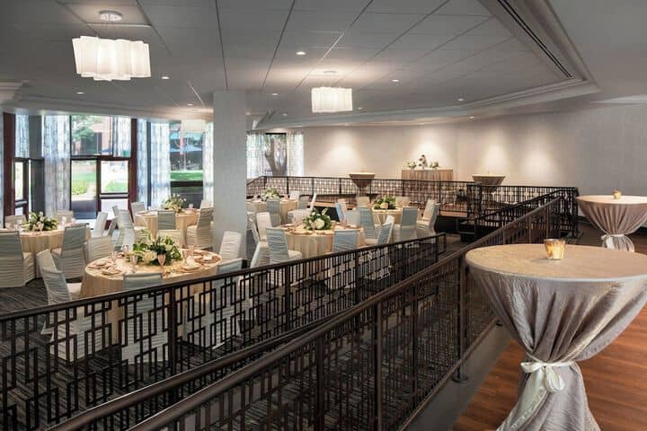 Ballroom/Hall 39 of 44