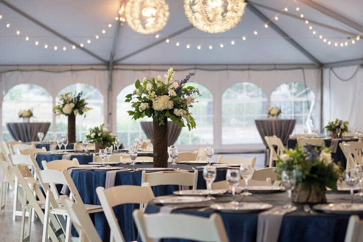 Ballroom/Hall 38 of 44
